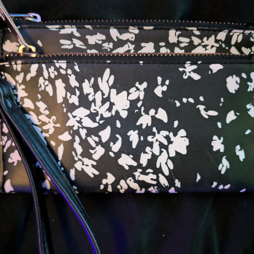 ⚡🌺 A New Day Abstract Floral Wristlet